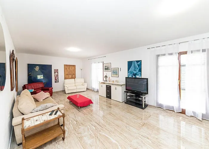 With Parking Space - 23129 Apartman